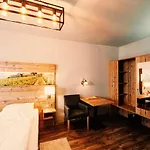 Hotel Bluechertal 3*