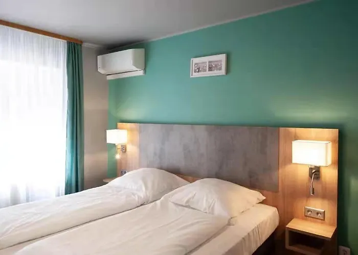 Hotel Bluechertal 3*